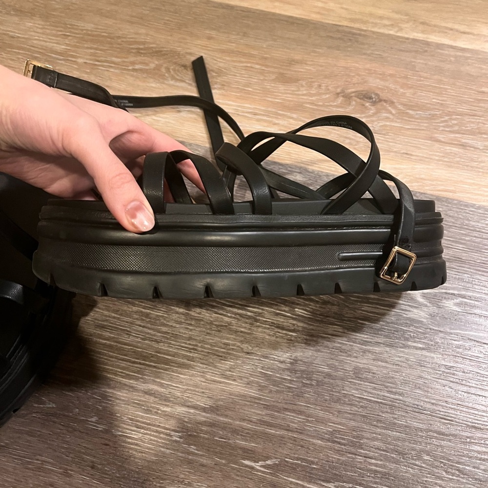 H&M Black Strappy Platform Sandals - Picture 2 of 4